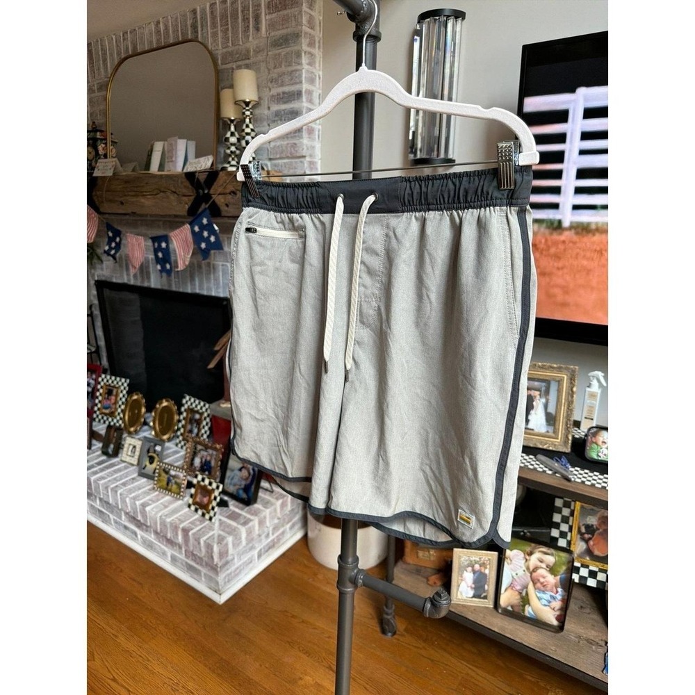 Vuori Banks Shorts grey colorway distinctive drawstring men's XL